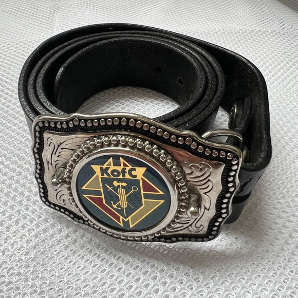 Knights of Columbus Buckle w. Brown Leather Belt 1 1/4" Wide Size 38 - Picture 10 of 10